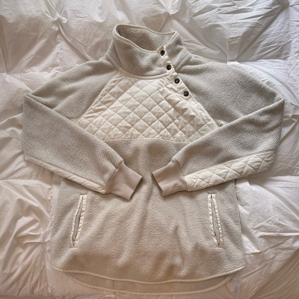 Abercrombie & Fitch Button Neck Pullover Fleece